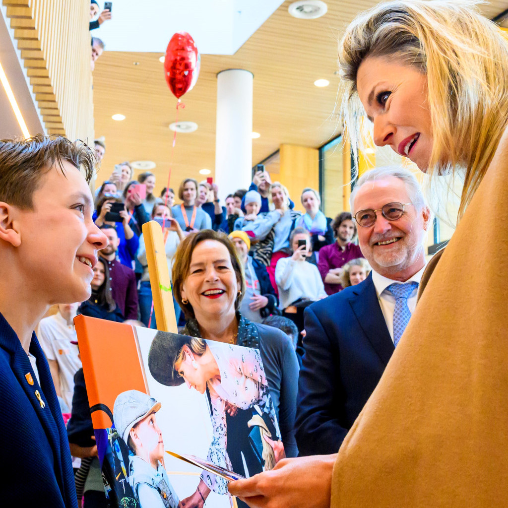 Koningin Máxima brengt bezoek aan Prinses Máxima Centrum in het kader van vijfjarig bestaan