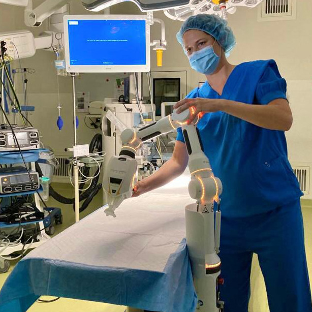 Eerste operaties uitgevoerd met ‘robot-arm van Tijn’