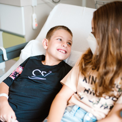 Broers en zussen: aandacht voor de ‘glazen kinderen’ van het Máxima