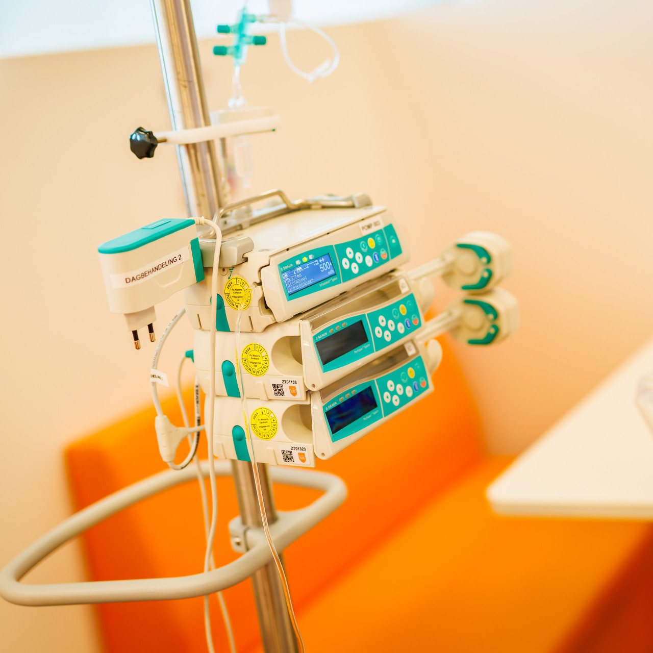Method of administration affects drug side effects in certain group of children with cancer