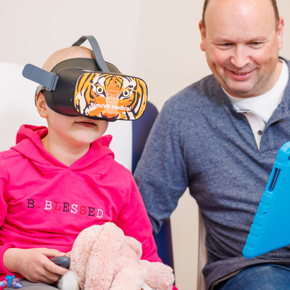 VR glasses for anxiety and stress reduction